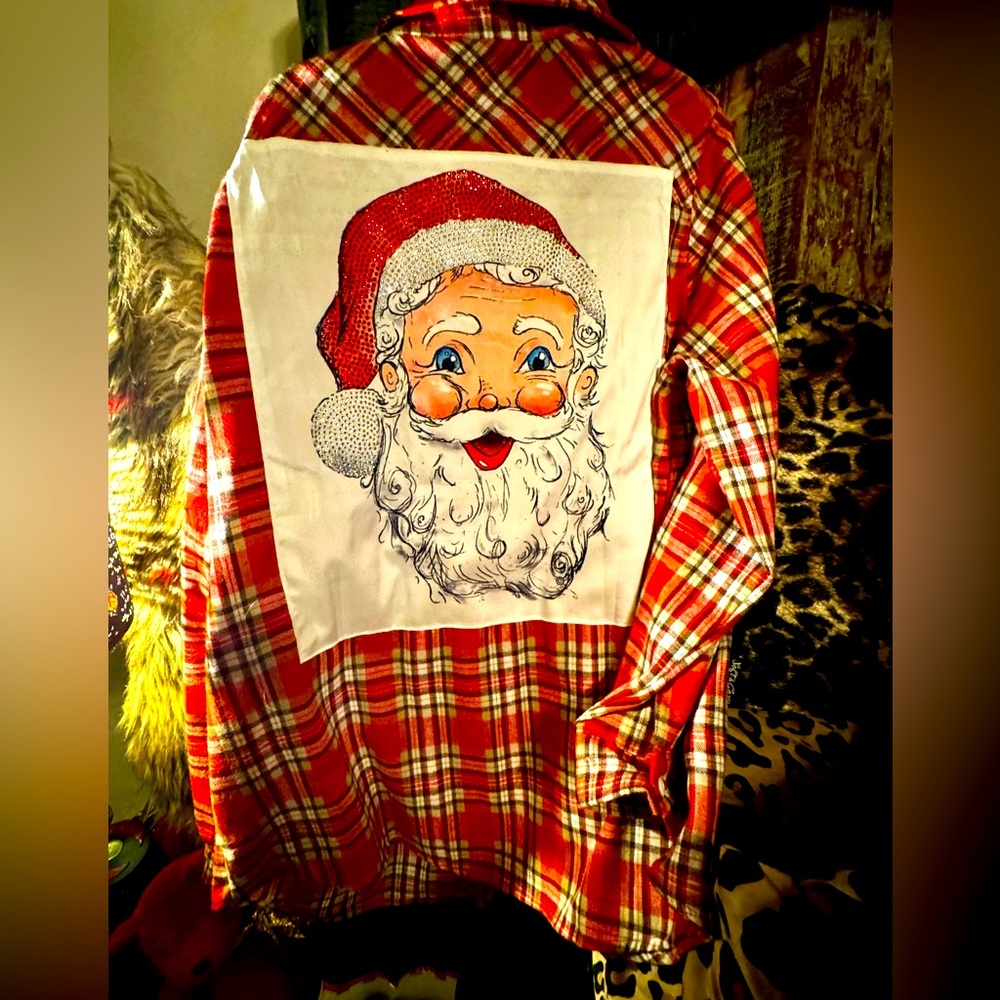 RED PLAID SANTA BUTTON DOWN SHIRT SIZE XL